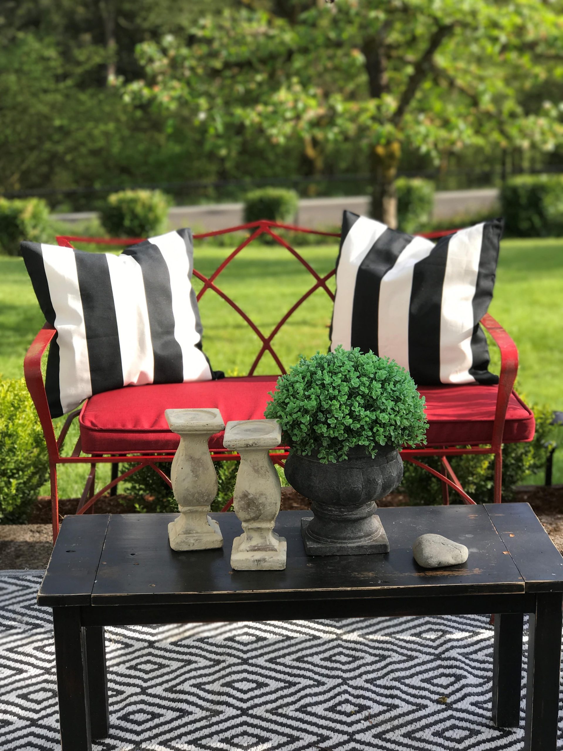 Waterdichte Kussenhoezen 65x65 cm 2 stuks Outdoor Kussen Groen Dubbelzijdig Kussenhoes, Bloem Decoratie Kussenshoezen met Onzichtbare Rits Kussenslopen voor Bank, Slaapkamer, Kantoor, Tuin -FS317